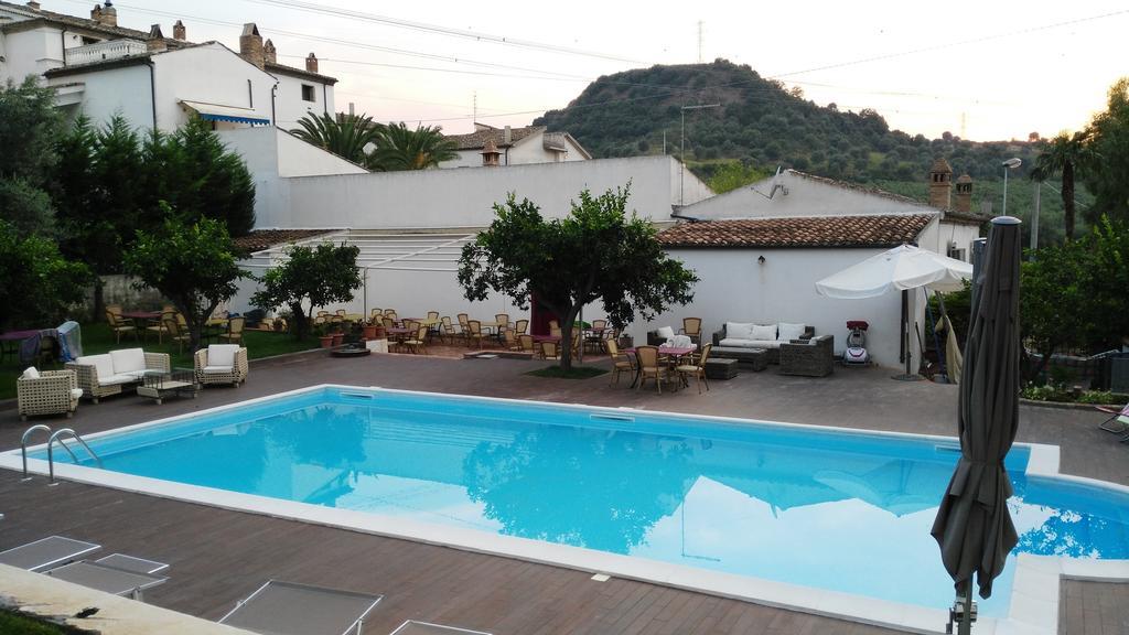 Agriturismo Malena Amica Bagian luar foto